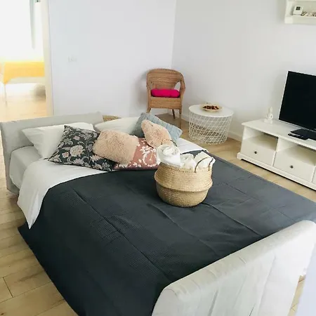 Summer Lamera Apartment
